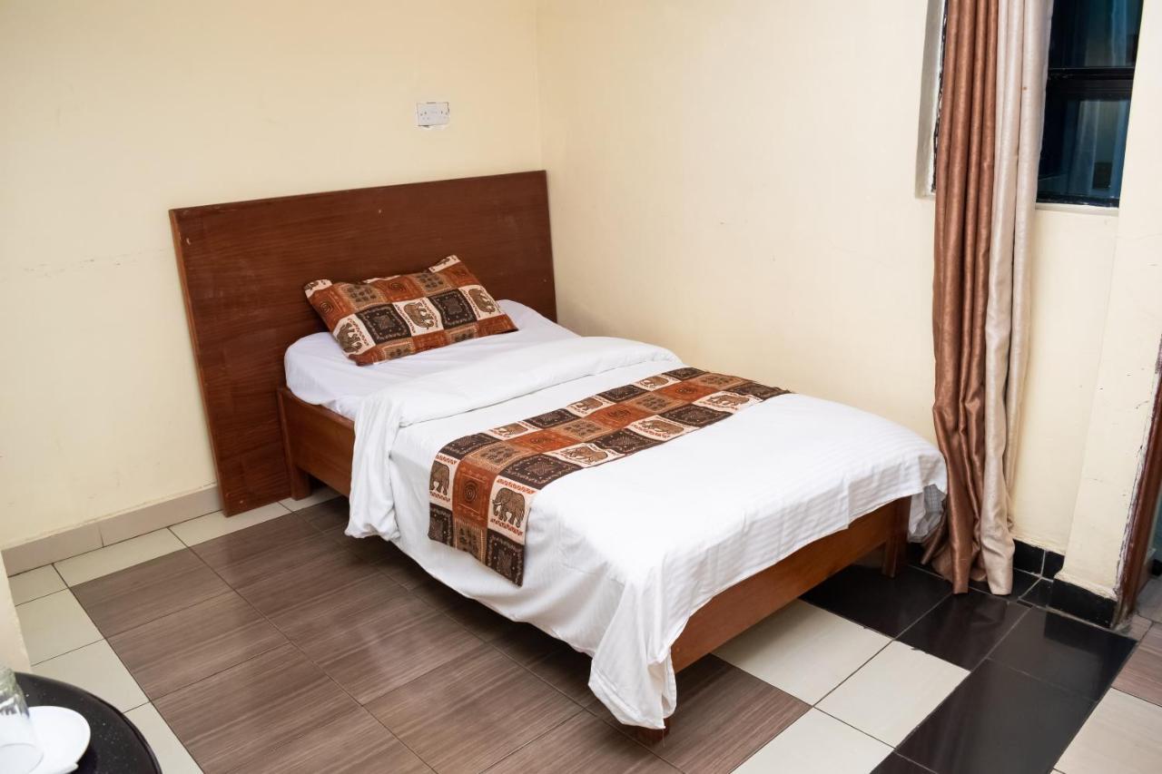 ניירובי Ngara Riverside Lodge מראה חיצוני תמונה